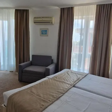 Elite Family Otel Naousa